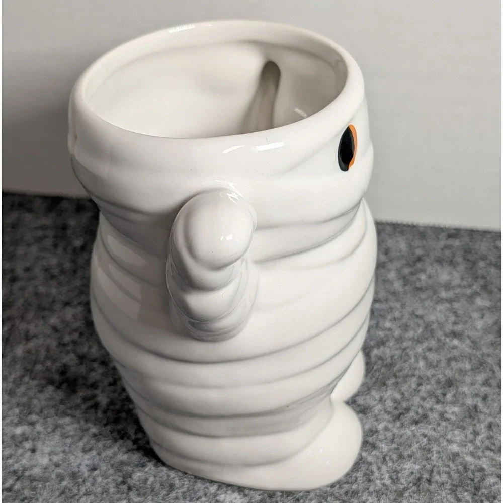 Target HYDE And EEK!  Mummy Stoneware Coffee Mug Halloween 14 oz